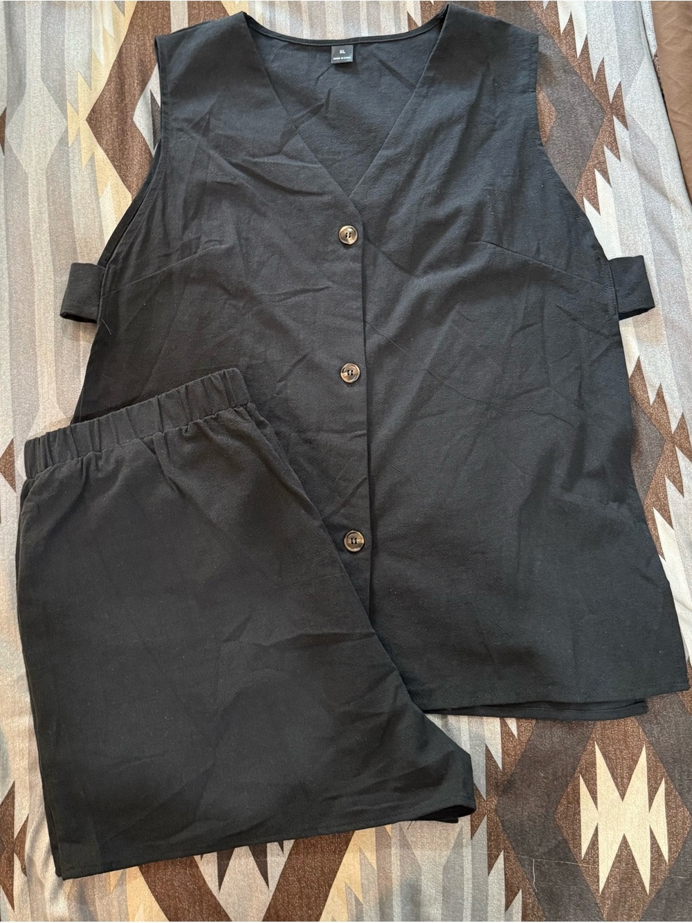 SHEIN Black Button-Front Vest & Elastic Waist Shorts Set